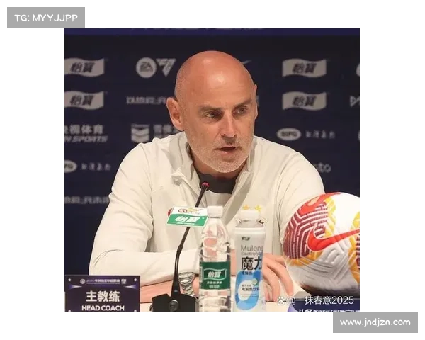 海港战平暴露穆斯卡特战术缺陷 临场指挥再遭外界质疑 海港战平暴露穆斯卡特战术缺陷 临场指挥再遭外界质疑